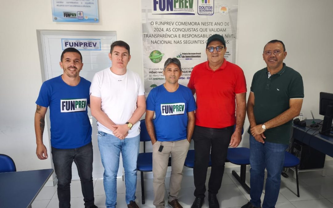 Visita do conselheiro e vereador Erinaldo Correia ao FUNPREV