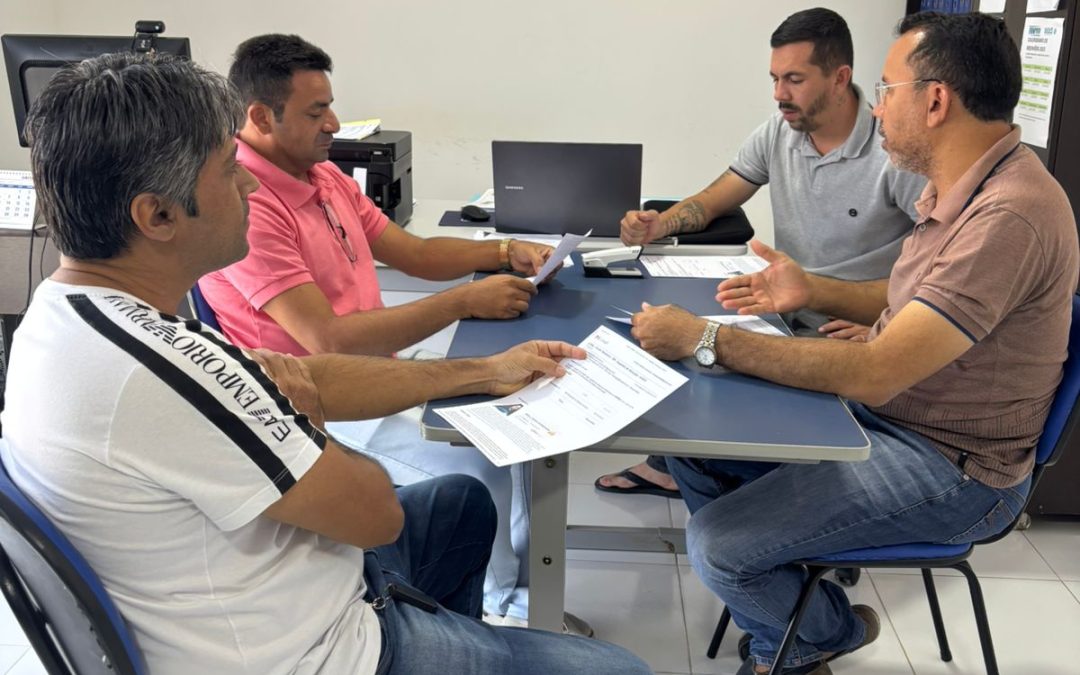 Comitê de Investimentos em reunião para garantir a aplicação responsável dos recursos do FUNPREV. 